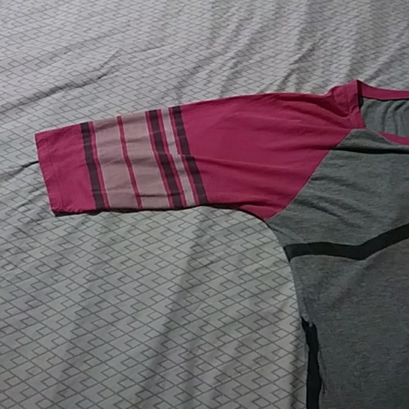 Hello kitty XL shirt - Picture 3 of 3